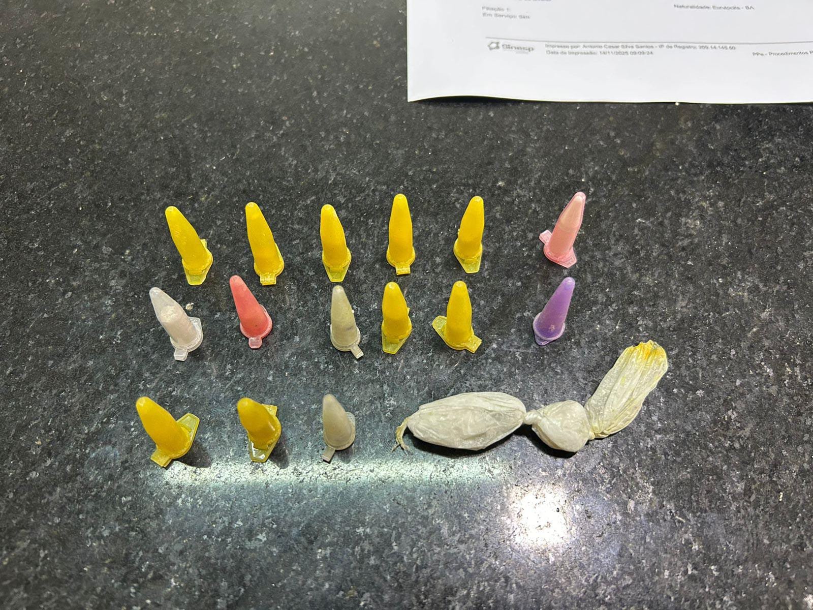 PMBA apreende drogas na Vila Olímpica em Eunápolis