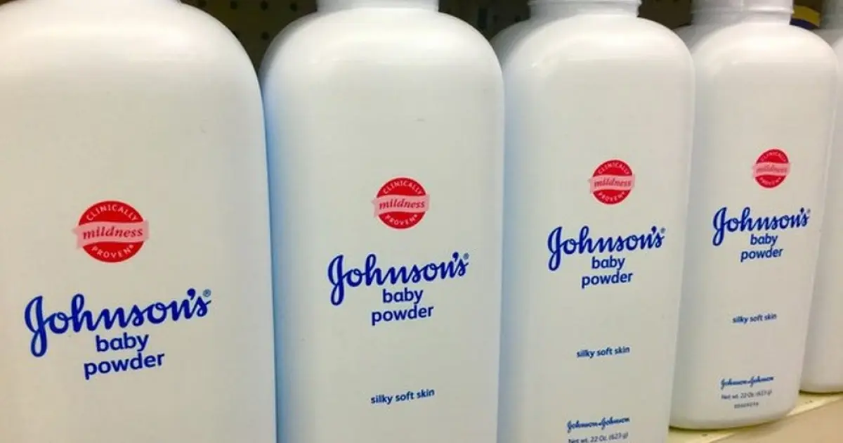 Johnson & Johnson deve pagar US$ 40 mi a pacientes com câncer após uso de talco, decide júri