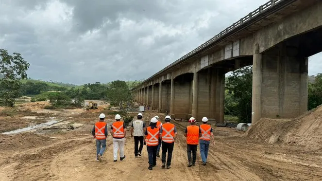 Ponte sobre o Rio Jequitinhonha deve ser liberada para veículos pesados nos próximos dias
