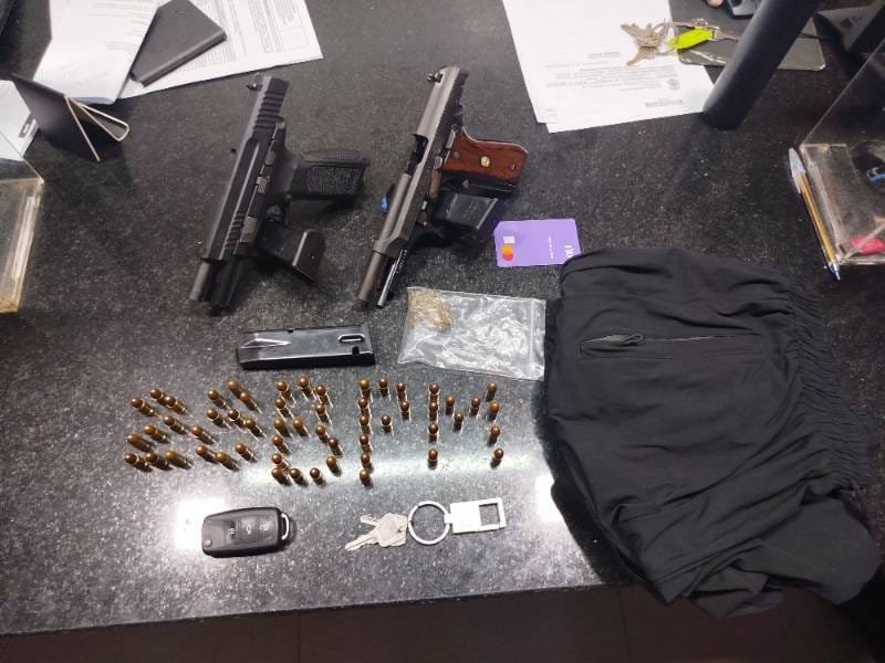 Durante ação, PMBA retira duas armas de fogo de circulação na cidade de Eunápolis