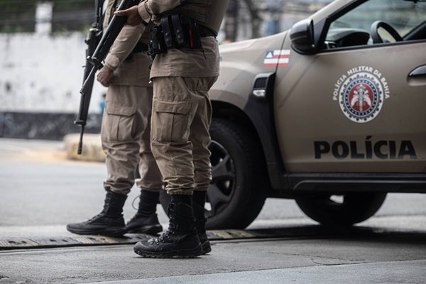 PMBA frustra execução no bairro Arnaldão e resgata homem em Eunápolis