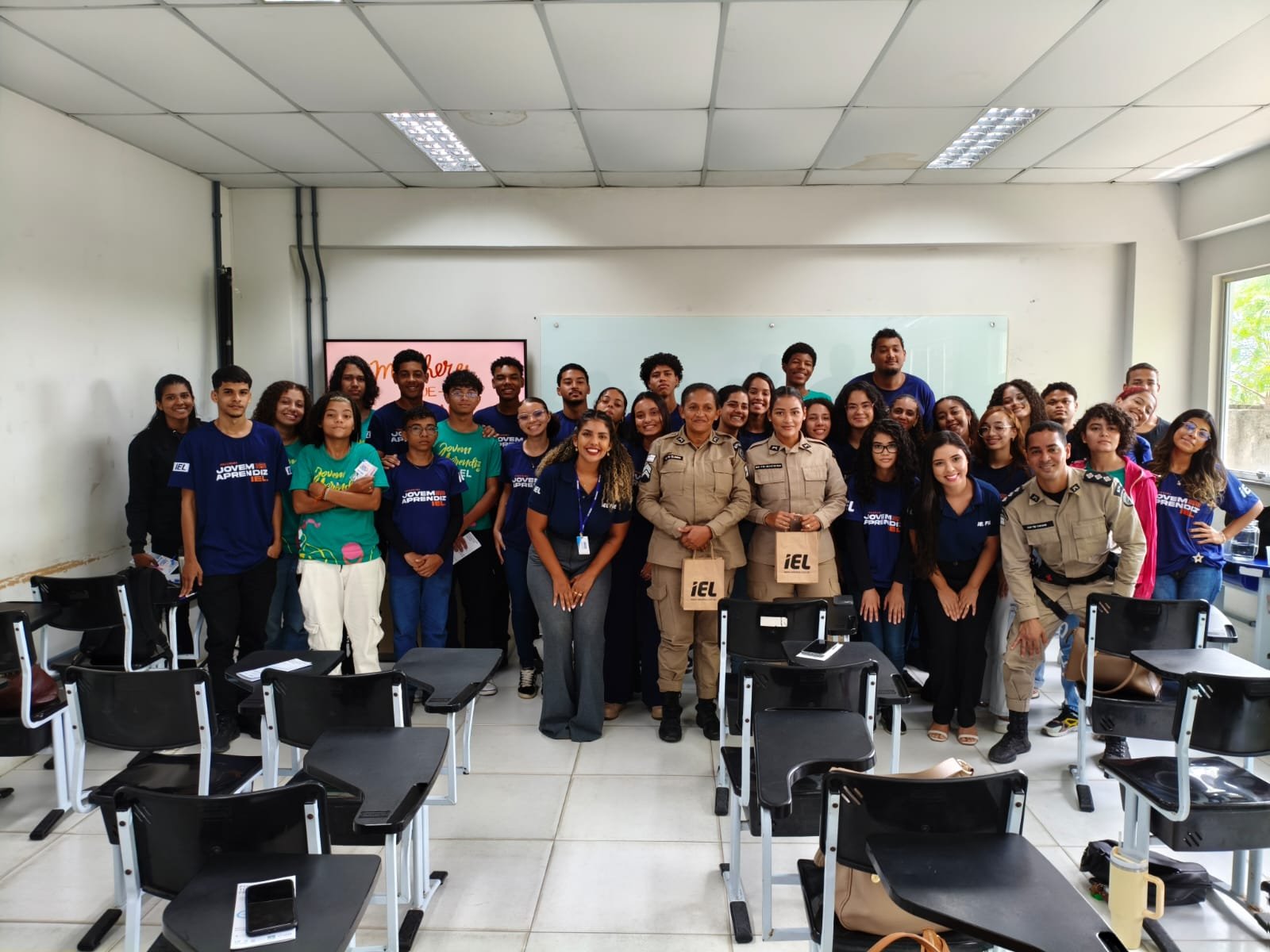 Polícia Militar participa de palestra “Mulheres que Inspiram” no campus da UFSB em Teixeira de Freitas