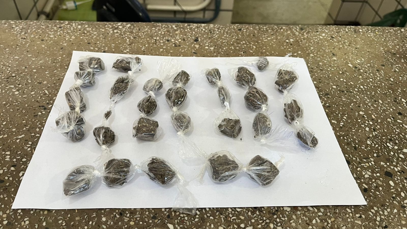 Polícia Militar prende homem com maconha pronta para venda em Teixeira de Freitas