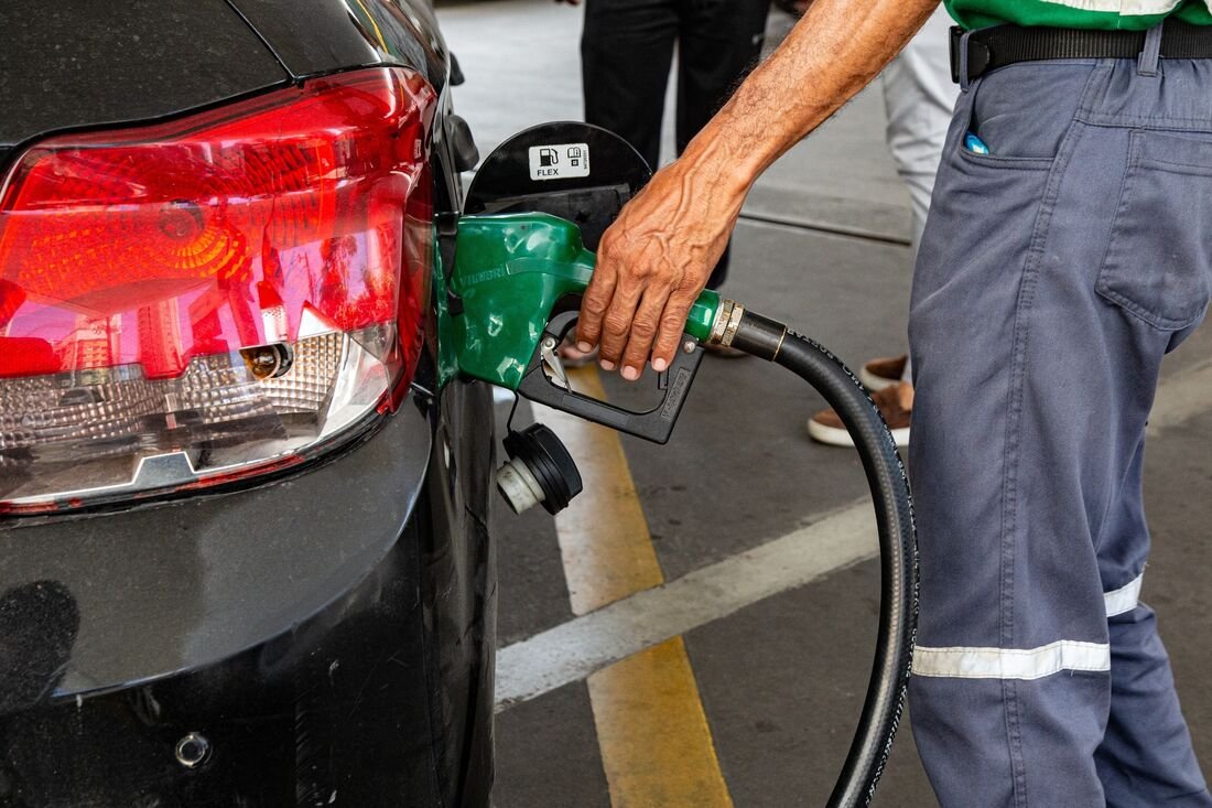 Porto Seguro: Preço da gasolina chega a R$ 7,75 o litro