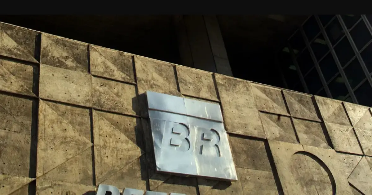 Petrobras aumenta preço do diesel nas refinarias em R$ 0,38 por litro