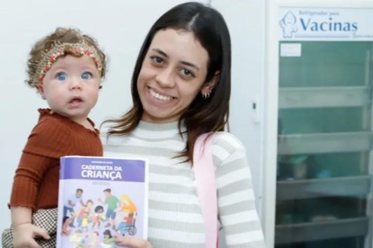 Campanha Nacional de Vacinação contra a Influenza começou neste sábado (28)