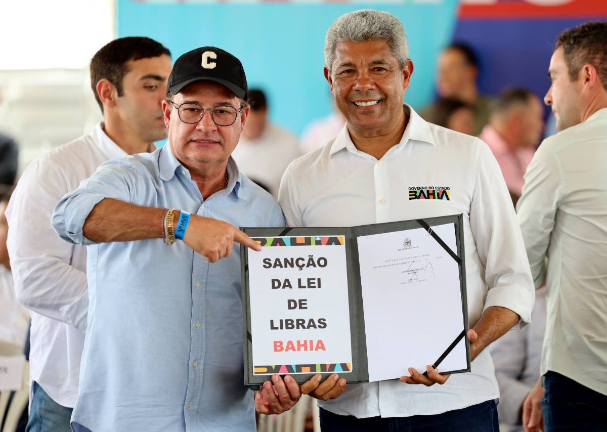 Bahia reconhece a Libras como meio legal de comunicação após sanção de governador