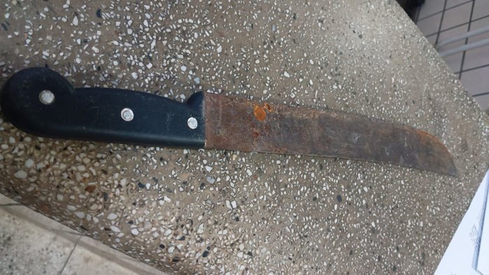 Polícia Militar prende homem que ameaçou a companheira e a filha dela com facão em Teixeira de Freitas