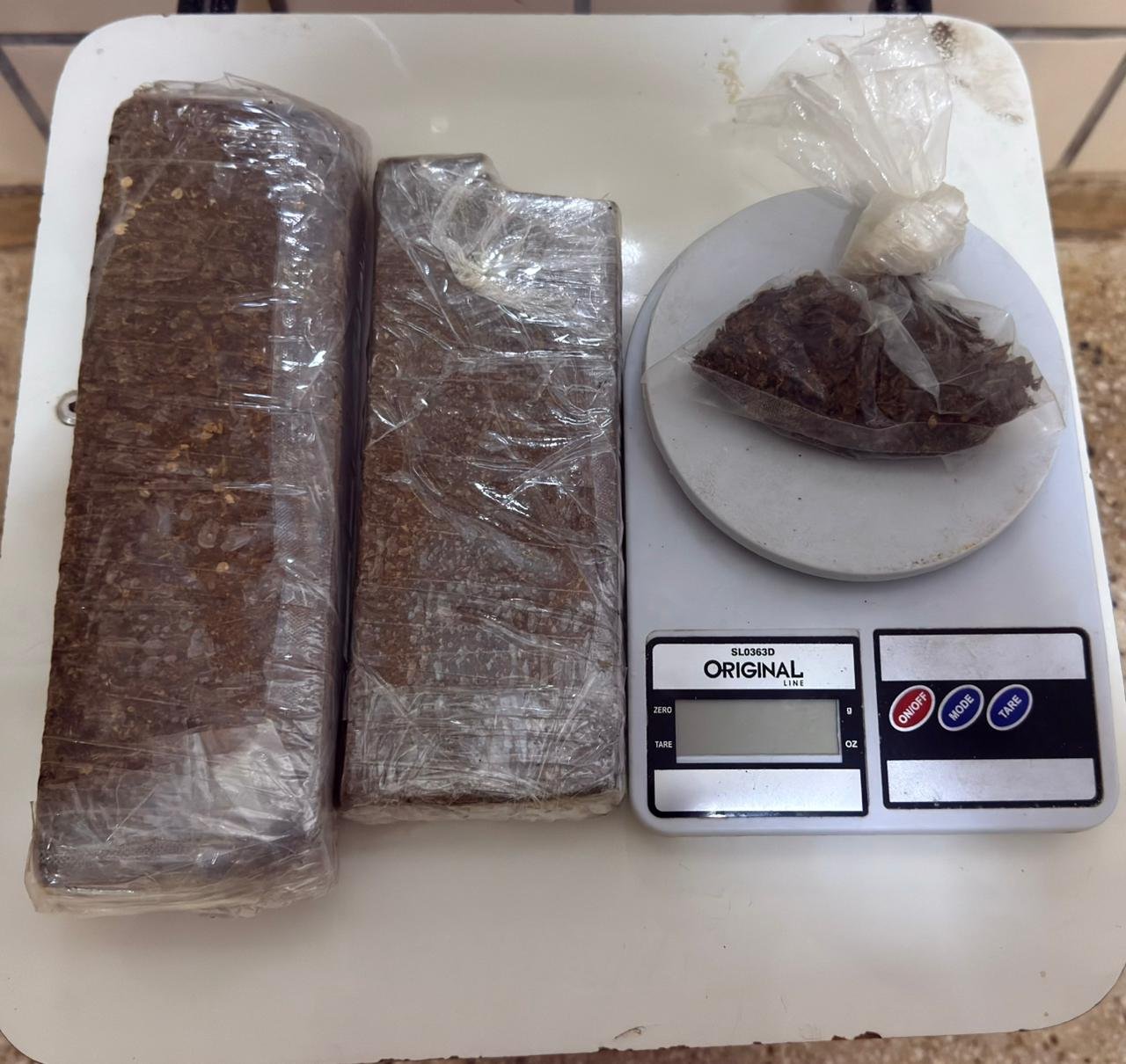 Polícia Militar apreende mais de quilo de maconha em Teixeira de Freitas