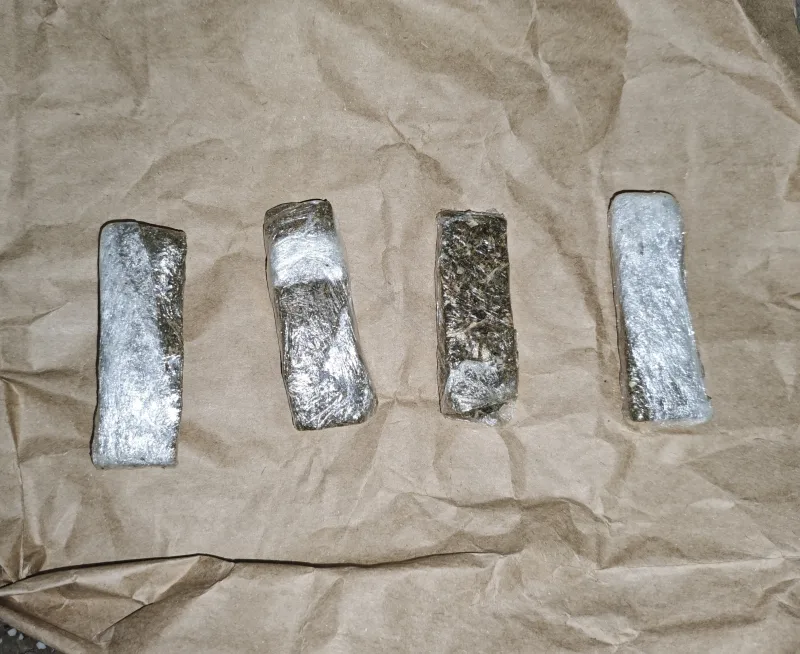 Polícia Militar prende homem com maconha em Teixeira de Freitas