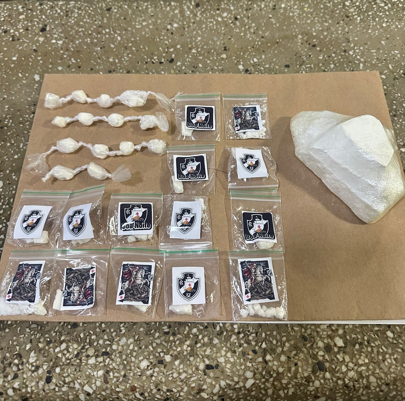 PMBA apreeende cocaína em Teixeira de Freitas