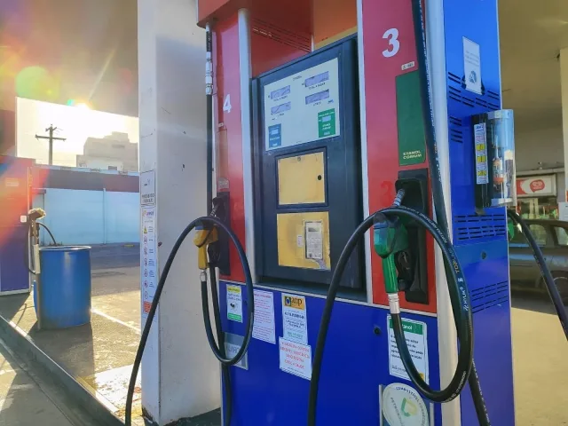Governo prorroga subsídio da gasolina por mais 30 dias: R$ 0,44 por litro