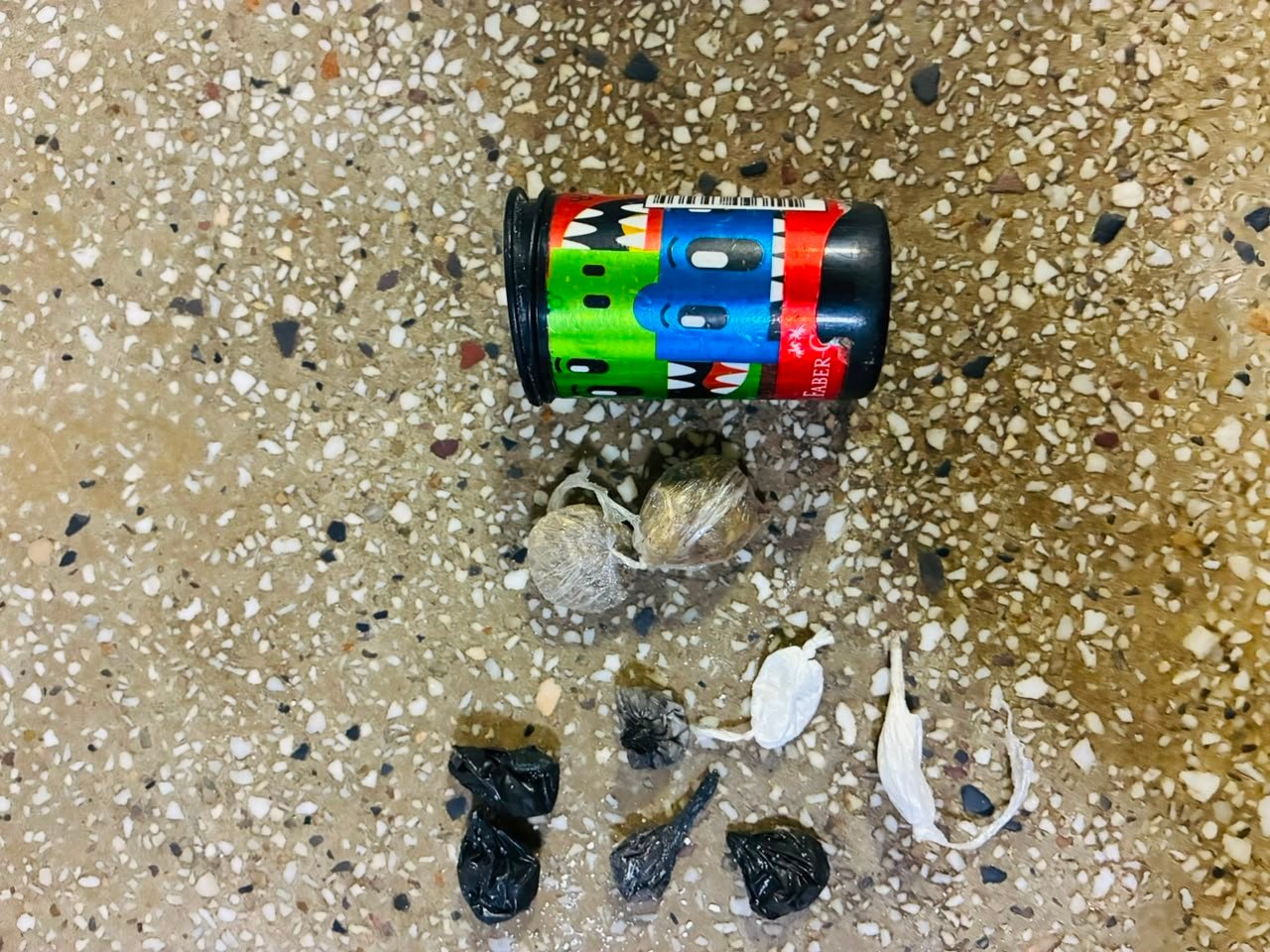 Polícia Militar apreende adolescente com drogas em Teixeira de Freitas