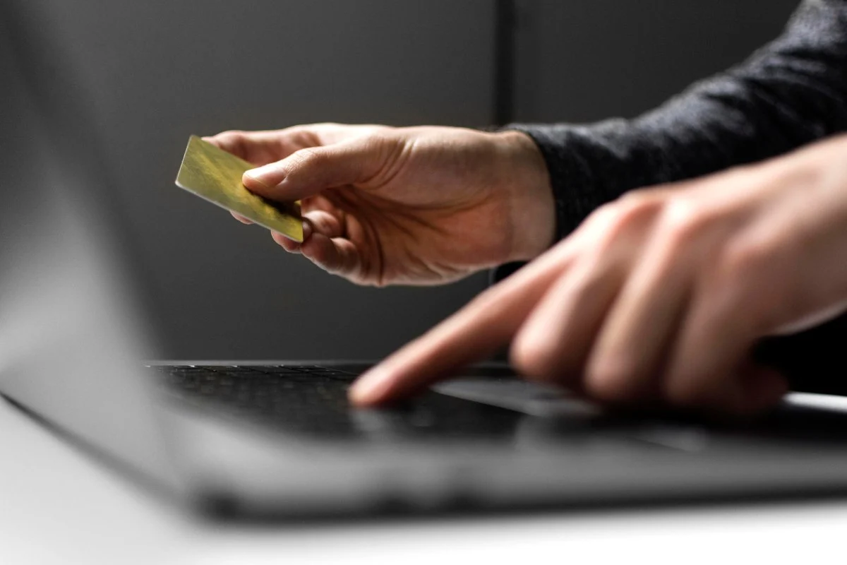 Brasil registra quase 3 milhões de tentativas de fraude de identidade no 1º semestre, aponta Serasa